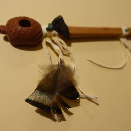 #5379 - Volkskunst [Red Stag (Taos Pueblo)]